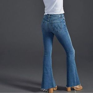 “The Weekender Fray, Graffiti Girl” Mother Jeans. Size 27, LIKE NEW!